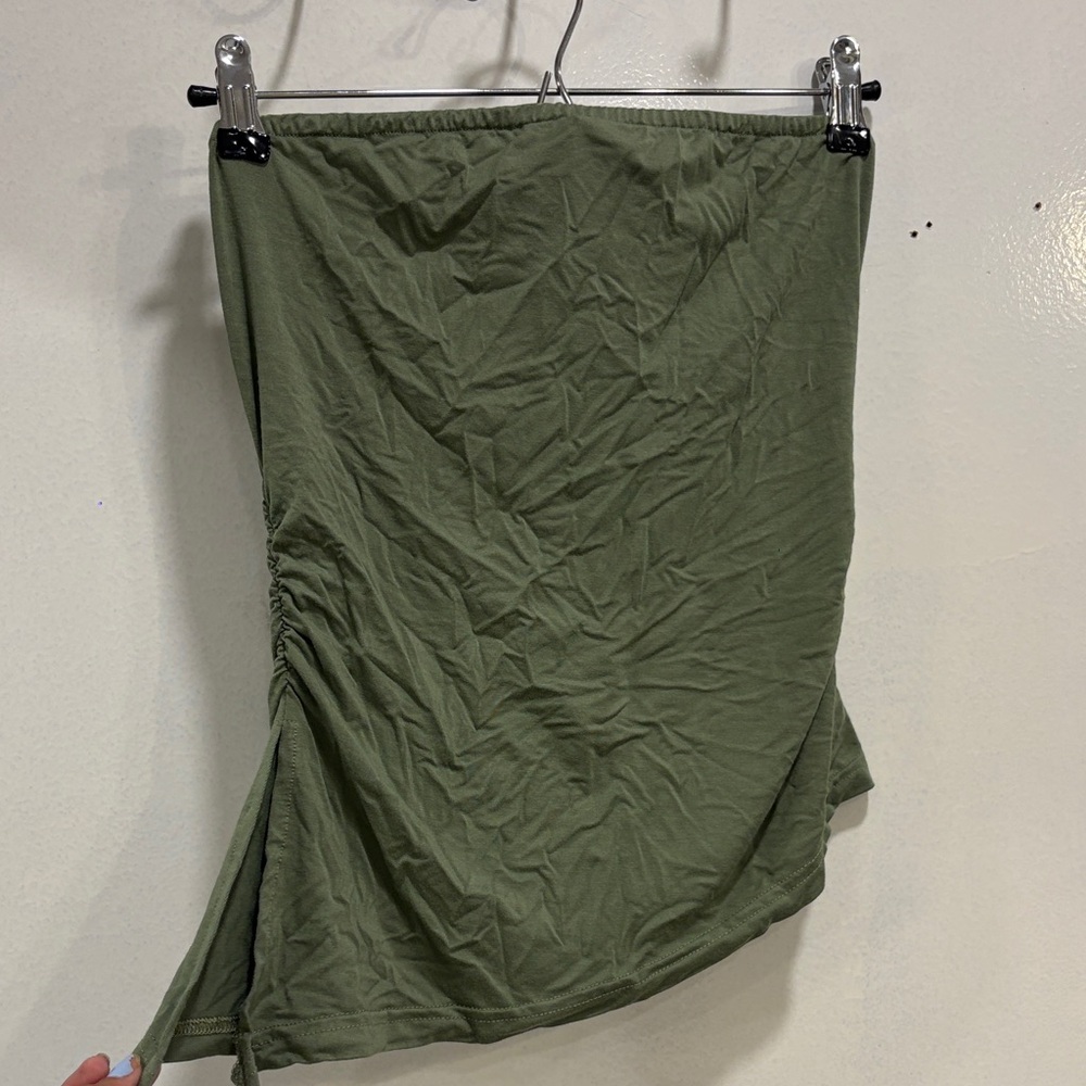 Stylish Asymmetrical Green Women's Crop Top